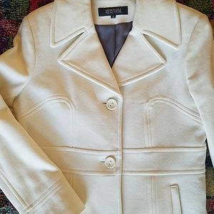 *NEW/NEVER WORN* Cream Kenneth Cole Trench Peacoat